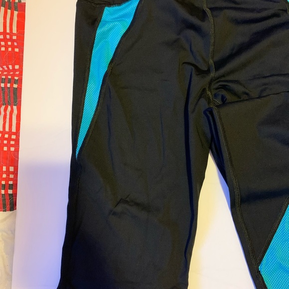 🍉Victoria’s Secret Sport leggings, VXS, compression, black with blue details, S - Picture 6 of 8